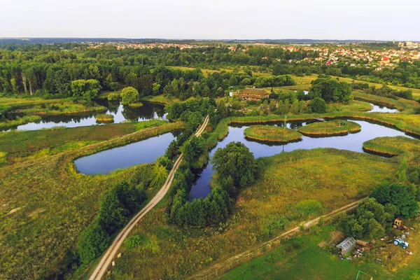 Εναέρια Λήψη Λίμνης Και Πράσινης Περιοχής Στην Περιοχή Klaipeda Της — Φωτογραφία Αρχείου