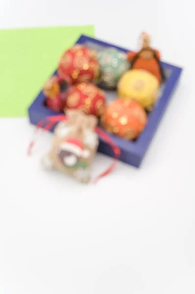 Palline Figurine Decorative Natalizie Multicolori Una Scatola Legno Blu Con — Foto Stock