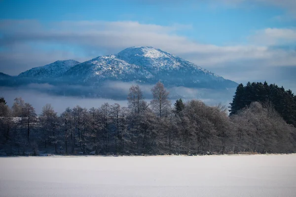 Una Bella Foto Delle Montagne Inverno Una Valle Montagna Primo — Foto Stock