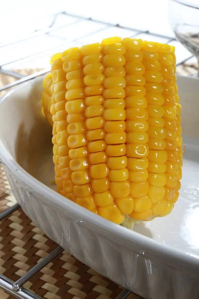 Piece Cooked Corn White Plate — Stock Photo, Image