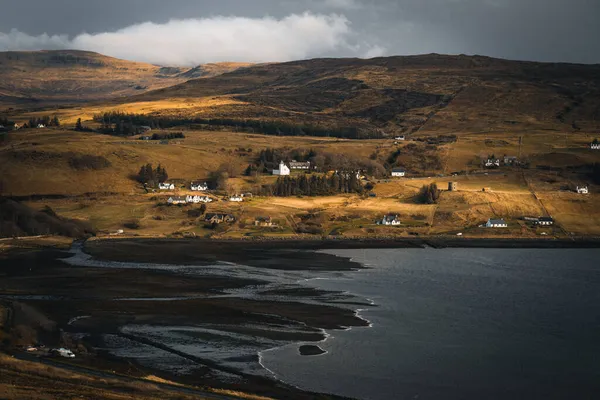 Krásný Záběr Vesnice Uig Pobřeží Poblíž Ostrova Skye — Stock fotografie