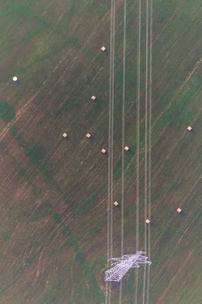 立陶宛克莱佩达地区一个田野的空中拍摄 — 图库照片