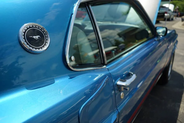Kansas City Förenade Stater Juni 2016 Närbild Blå Ford Mustang — Stockfoto