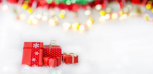 Різдвяний Фон Подарунковими Коробками Сніжному Пейзажі — стокове фото
