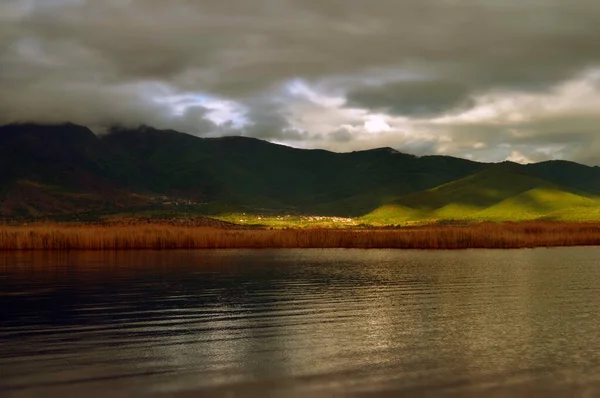 Uma Bela Vista Com Reflexo Luz Solar — Fotografia de Stock