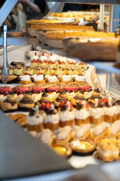 Une Vitrine Délicieux Desserts Français — Photo