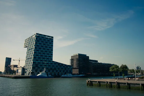 Rotterdam Κατω Χωρεσ Σεπτεμβρίου 2021 Όμορφη Θέα Λιμανιού Πολυώροφα Κτίρια — Φωτογραφία Αρχείου