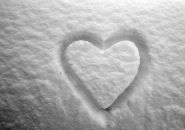 Сердце Белом Снегу — стоковое фото