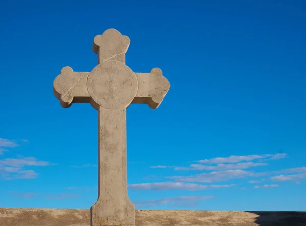 Schönes Foto Eines Religiösen Kreuzes Aus Stein Mit Blick Von — Stockfoto