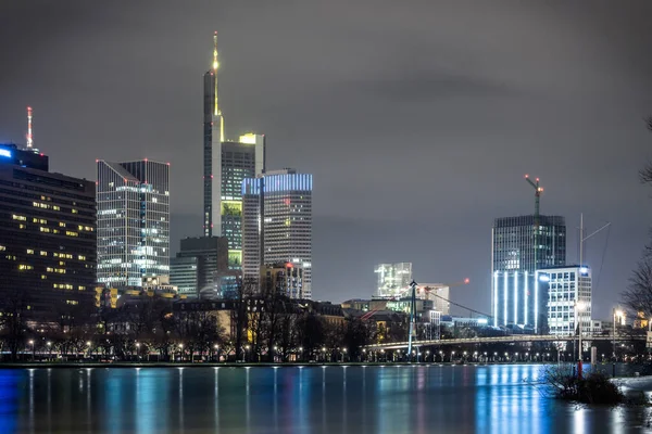 Widok Panoramę Frankfurtu Idealny Jako Tło Tapeta Lub Tło Wideokonferencji — Zdjęcie stockowe