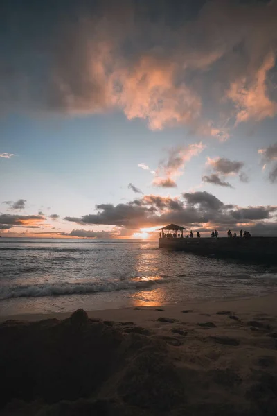 Beautiful Scenery Beach Blue Waves Cloudy Orange Sky Sunset — Stock Photo, Image