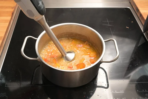 Preparación Una Sopa Puré Calabaza Una Sartén — Foto de Stock