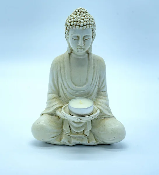 Une Petite Figurine Bouddha Isolé Sur Fond Blanc — Photo