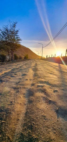 Vertical Shot Sandy Road Beautiful Sunrise Background — Stock Photo, Image