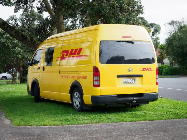 Auckland Nový Zéland Října 2021 Žlutá Dodávka Toyota Hiace Dhl — Stock fotografie