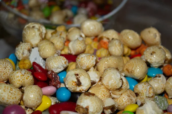 Tiro Foco Seletivo Amendoim Torrado Com Doces — Fotografia de Stock