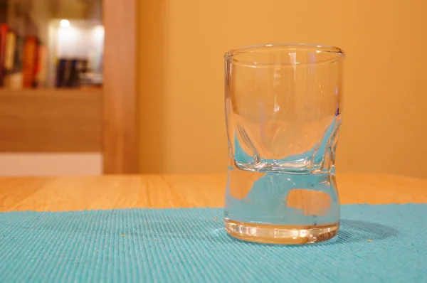 Leeres Glas Auf Dem Tisch Hintergrund Mit Kopierraum — Stockfoto