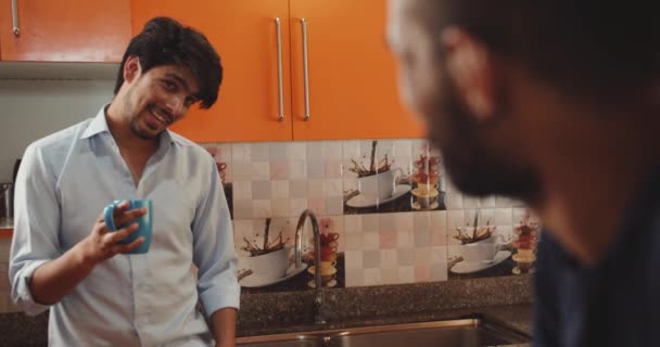 Two Indian Men Talking Kitchen — Vídeo de Stock