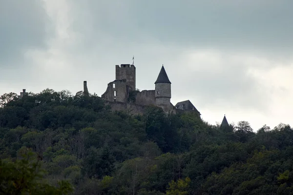 Een Schilderachtig Uitzicht Het Kasteel Bourscheid Bourscheid Luxemburg — Stockfoto