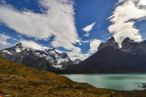 칠레의 토레스델 공원에 노르덴셸드 호수와 아름다운 — 스톡 사진