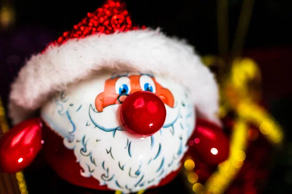 Enfoque Selectivo Pequeño Santa Claus Decorativo Con Fondo Bokeh — Foto de Stock