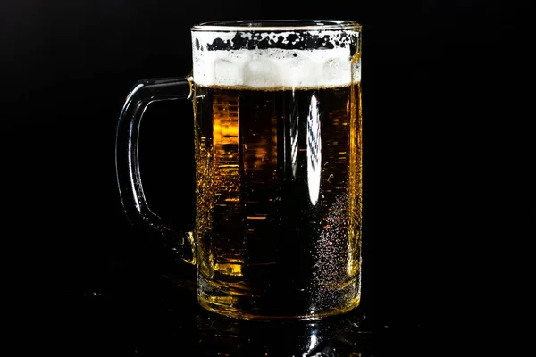 Closeup Glass Beer Foam Isolated Black Background — Stock Photo, Image