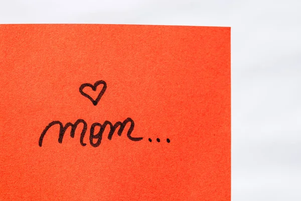 Closeup Handwriting Mom Word Small Heart Orange Paper — Stock Photo, Image