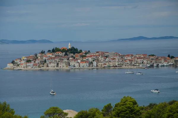 Pittoresco Villaggio Primosten Sulla Costa Adriatica Croazia — Foto Stock