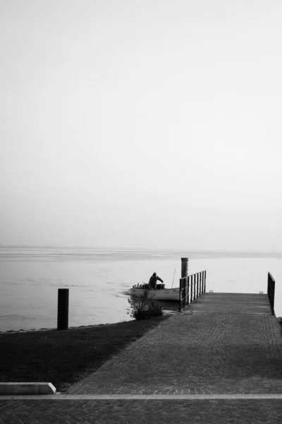 Het Meer Onder Hemel — Stockfoto