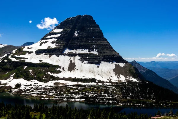 Schöne Aufnahme Eines Eisigen Berges Blauem Himmel — Stockfoto