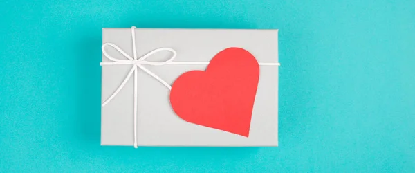 Caja Regalo Con Corazón Rojo Espacio Copia Para Texto Fondo —  Fotos de Stock