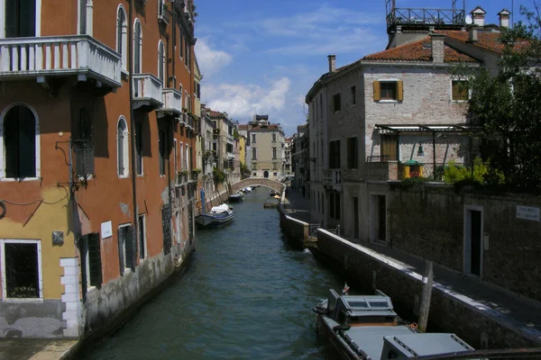 View Beautiful Houses River Flowing Them Venice Italy — Stok fotoğraf
