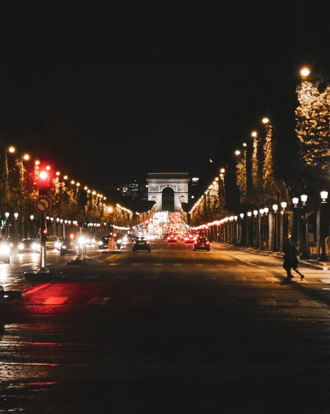 パリの有名なシャンゼリゼの夕景 フランス — ストック写真