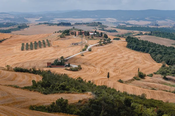 Uma Vista Aérea Campos Castanhos Cultivados Zona Rural Toscana — Fotografia de Stock