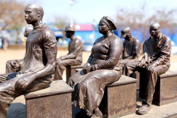 Johannesburg Sudafrica Settembre 2021 Statue Bronzee Degli Uomini Delle Donne — Foto Stock