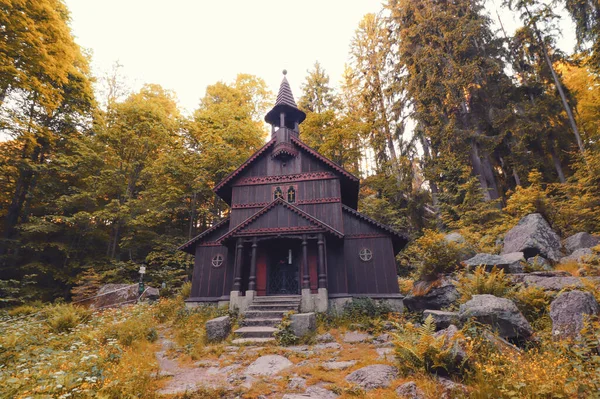 Antigua Capilla Madera Bosque Cerca Stozec República Checa —  Fotos de Stock