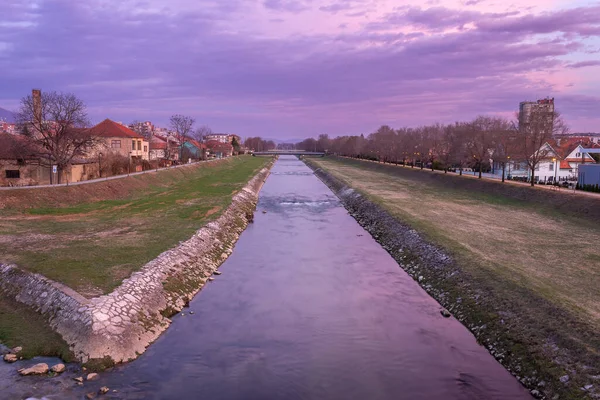 塞尔维亚皮罗市Nisava河的一张漂亮照片 — 图库照片