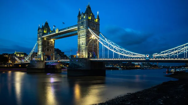 Вночі Торнтоні Велика Британія Відкривається Чудовий Вид Знаменитий Тауерський Міст — стокове фото