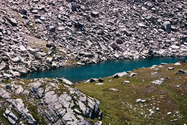 Smal Damm Omgiven Klippor Gran Paradiso Naturpark Italien — Stockfoto