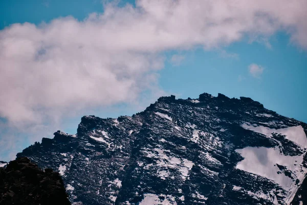 Paisaje Alpes Gran Paradiso Reserva Nacional Bajo Cielo Azul Nublado —  Fotos de Stock