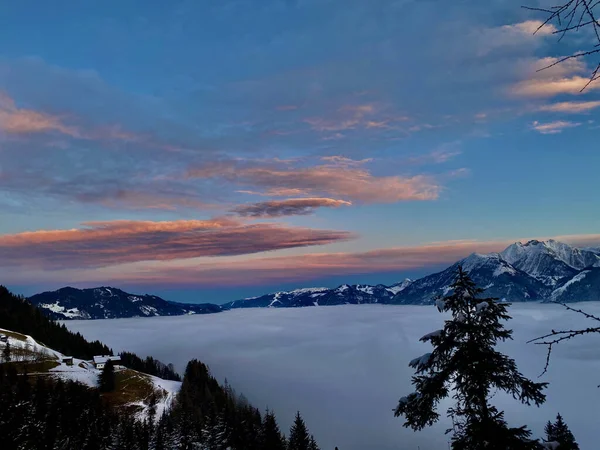 Cielo Del Atardecer Sobre Las Montañas Rocosas — Foto de Stock