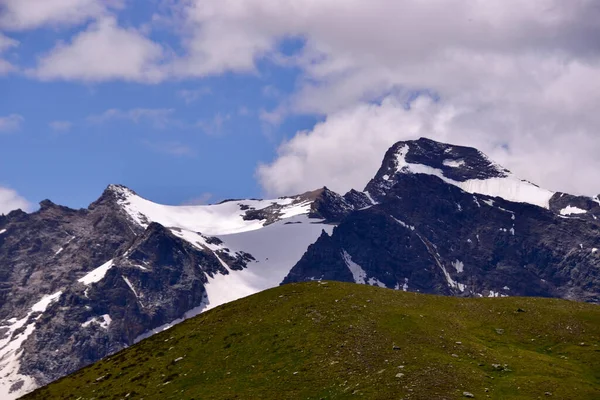 Schöne Aussicht Auf Die Alpen Vom Naturreservat Gran Paradise Italien — Stockfoto