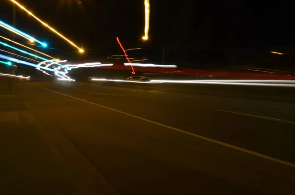 Una Strada Vuota Illuminata Luci Notte — Foto Stock