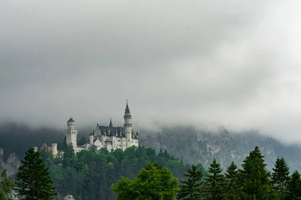 Piękny Widok Zamek Neuschwanstein Alpach Bawarskich Bawaria Niemcy — Zdjęcie stockowe