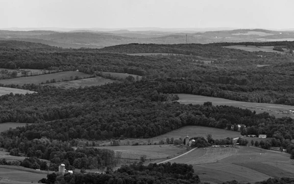 Aerial Greyscale View Mountainous Area — Zdjęcie stockowe