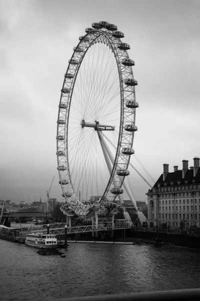 Una Hermosa Toma Del London Eye Escala Grises Mitcham Reino — Foto de Stock
