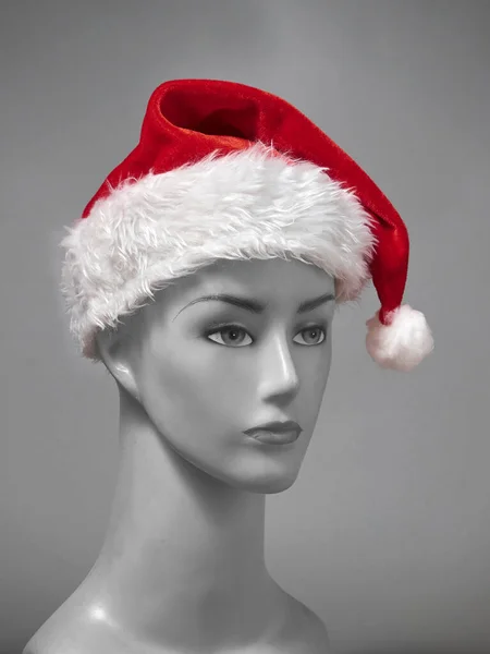 Plan Vertical Mannequin Avec Chapeau Père Noël — Photo