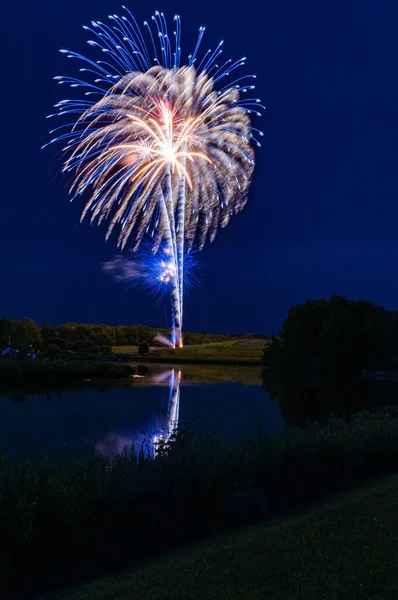Firework Explosion Evening Sky — Stock Photo, Image