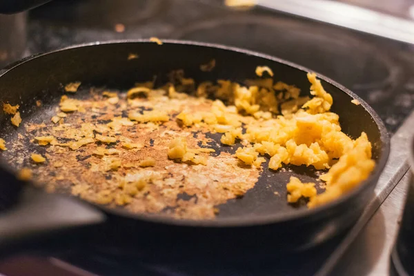 Closeup Shot Food Scraps Pan Kitchen — Φωτογραφία Αρχείου