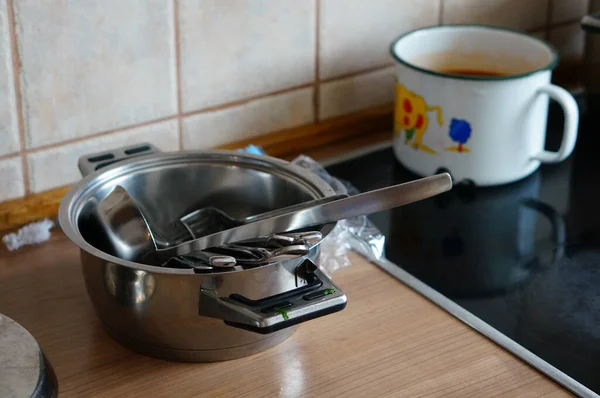 Aluminum Pan Other Kitchen Utensils Kitchen Counter — Stock Photo, Image